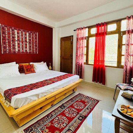 Pine View Retreat Homestay Kalpa Esterno foto