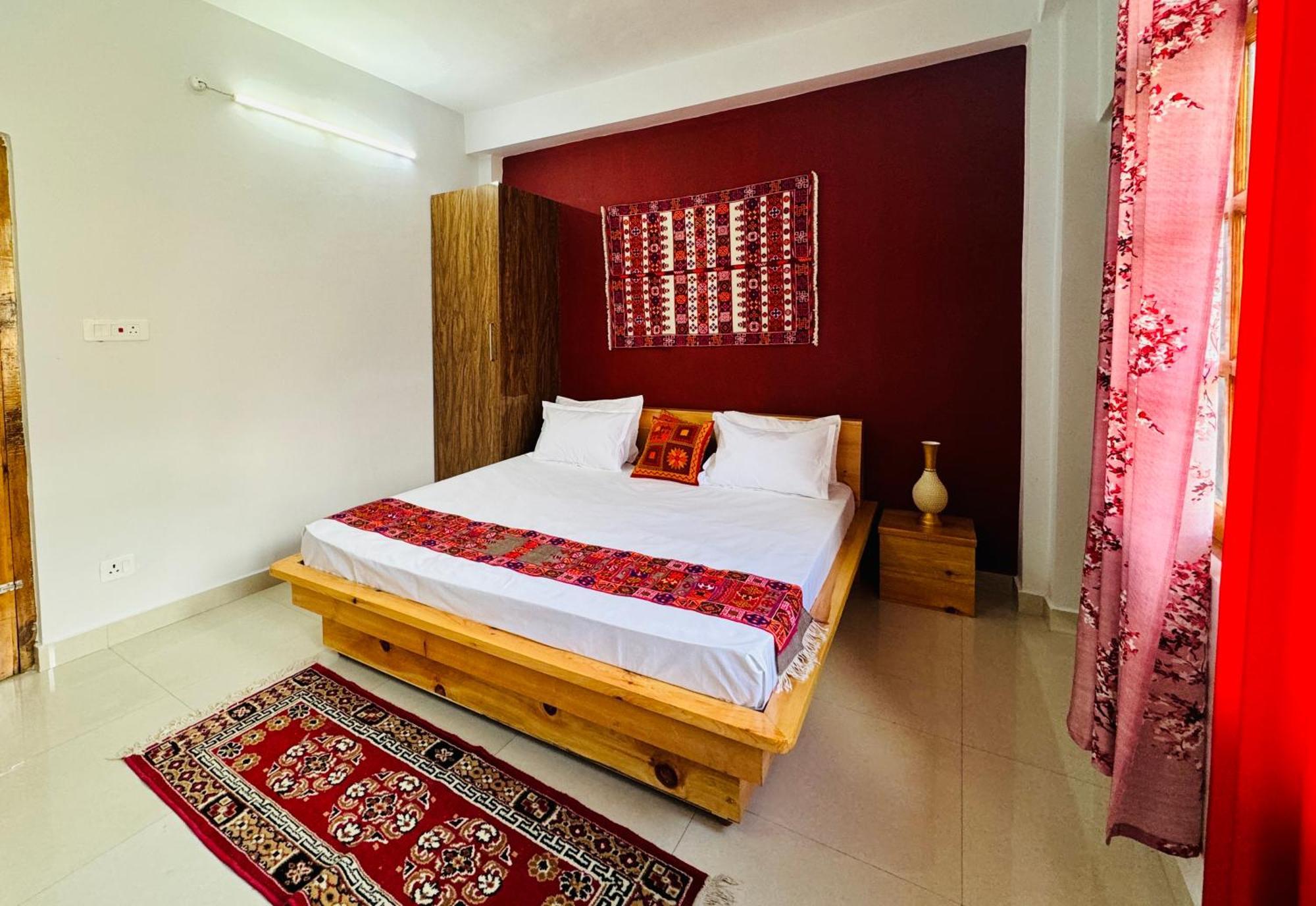 Pine View Retreat Homestay Kalpa Esterno foto