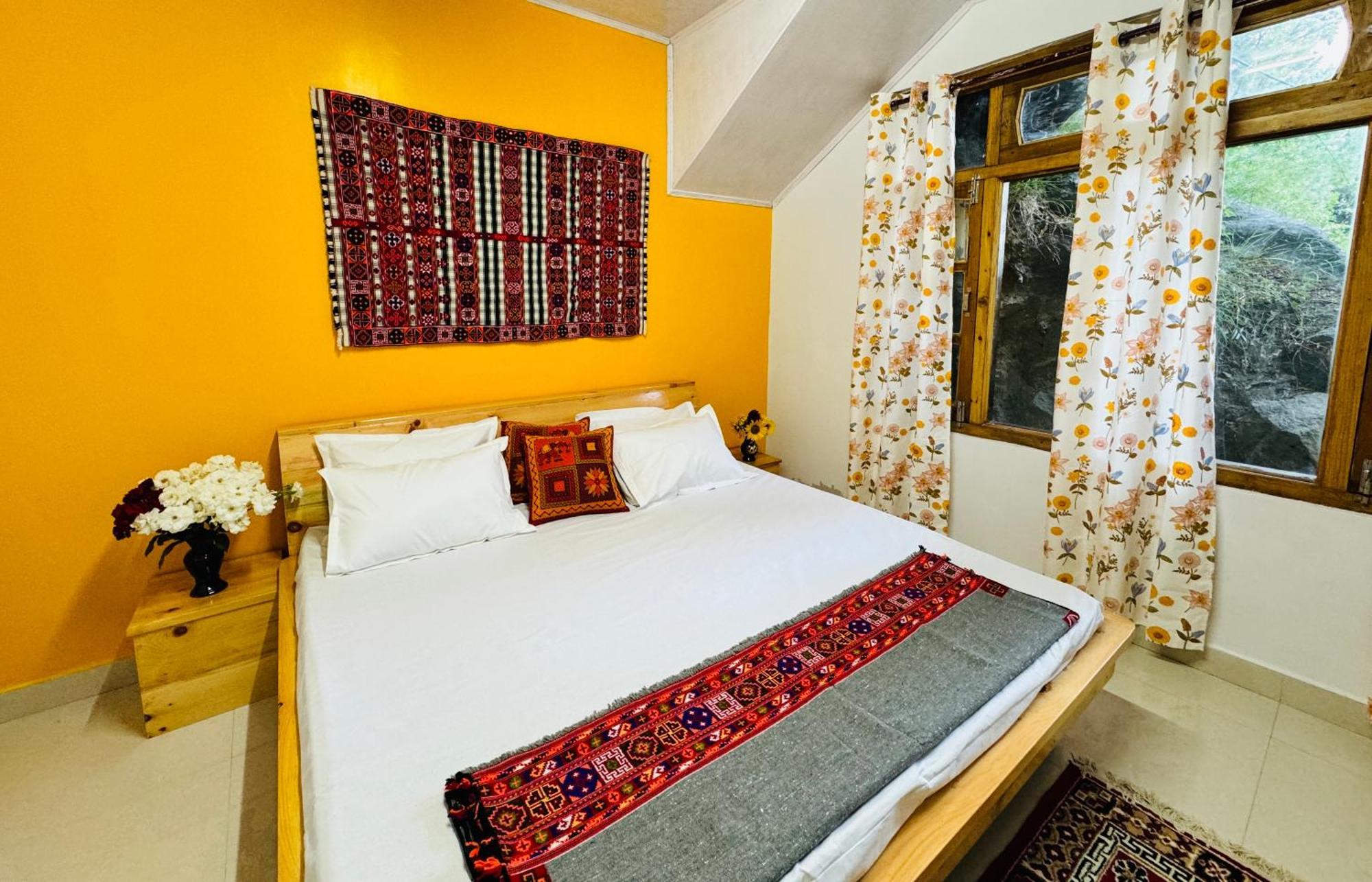 Pine View Retreat Homestay Kalpa Esterno foto