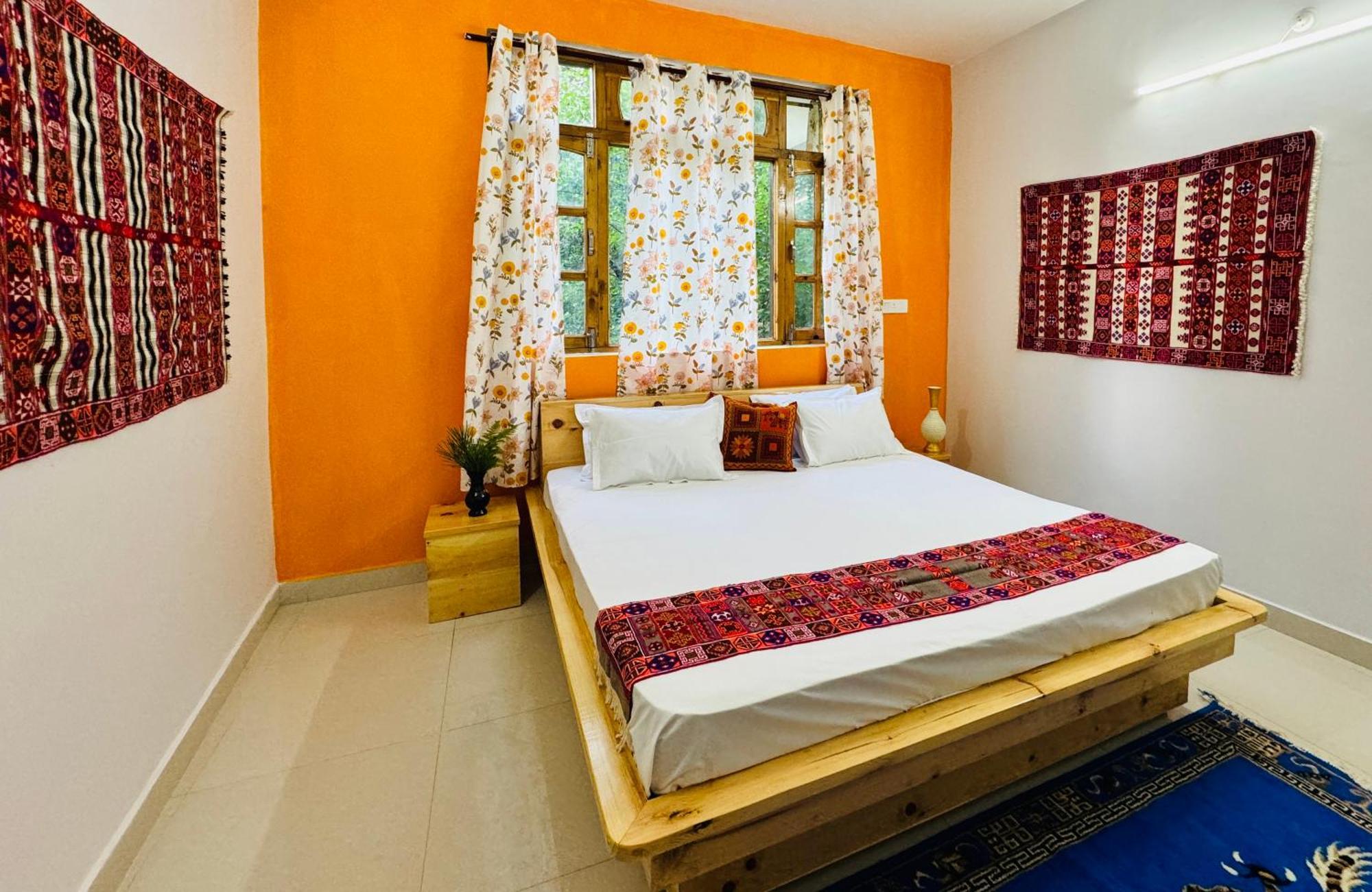 Pine View Retreat Homestay Kalpa Esterno foto